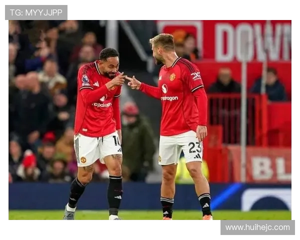 卡里克谈战术选择与欧冠目标称不认为球队使用伪九号策略